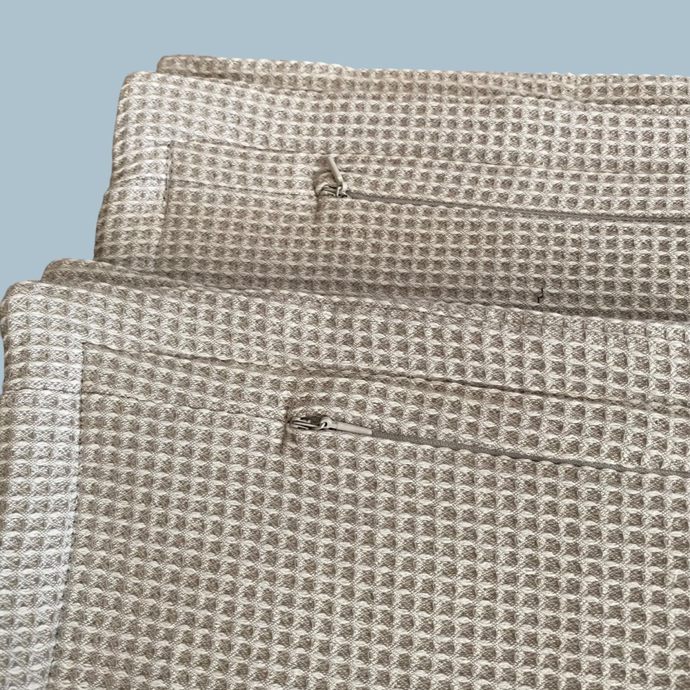 Beddy’s Harper Luxe Grey Waffle Weave Thermal Pillow Shams Set of 2 - Picture 7 of 12